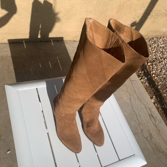 Lucky Brand tan suede heeled boots pointy toe size 5.5M - Picture 2 of 16
